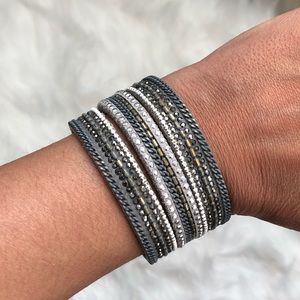 NEW Express bead/rhinestone turnlock cuff bracelet